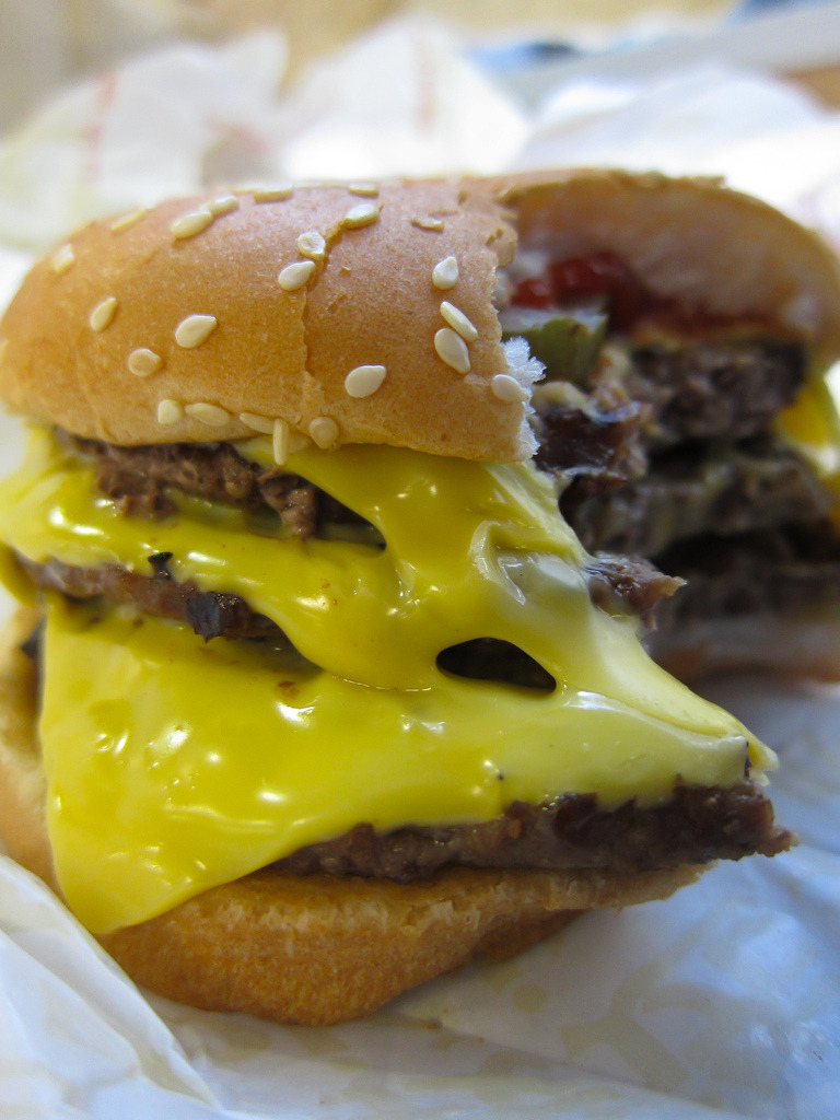 Triple Cheese burger (by 1Nine8Four)
