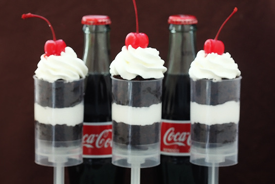 Recipe: Coke Float Push-Up Pops