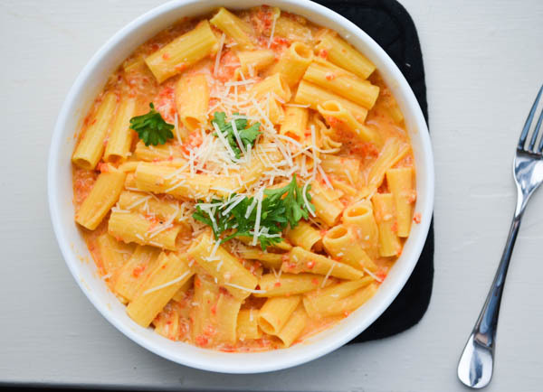 Red Pepper and Goat Cheese Rigatoni