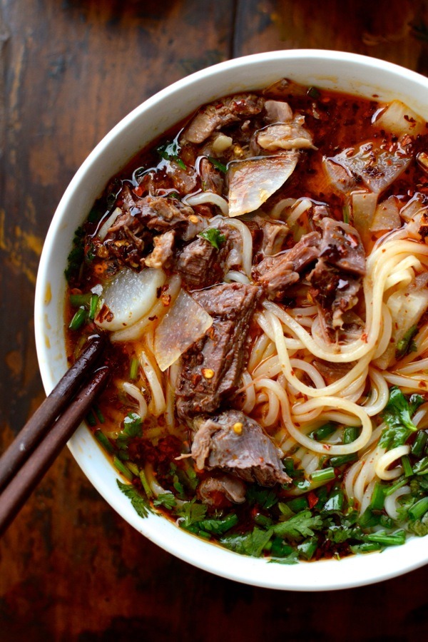 lanzhou beef noodle soup / the woks of life